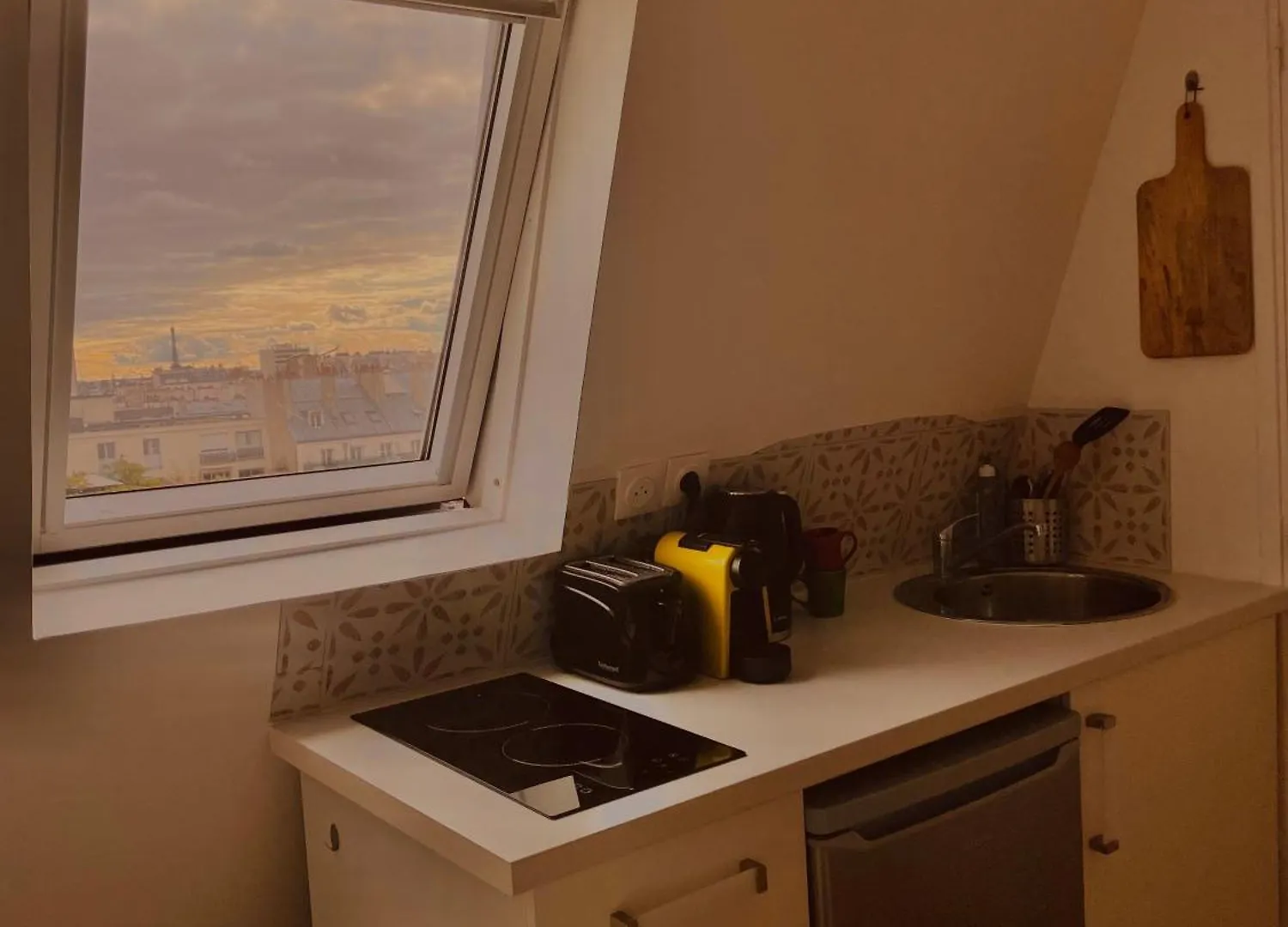 Heart Of With View - Renovated *